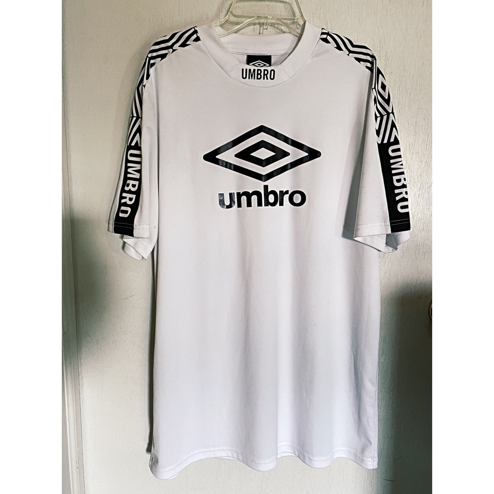 Umbro Cool Dry Tee